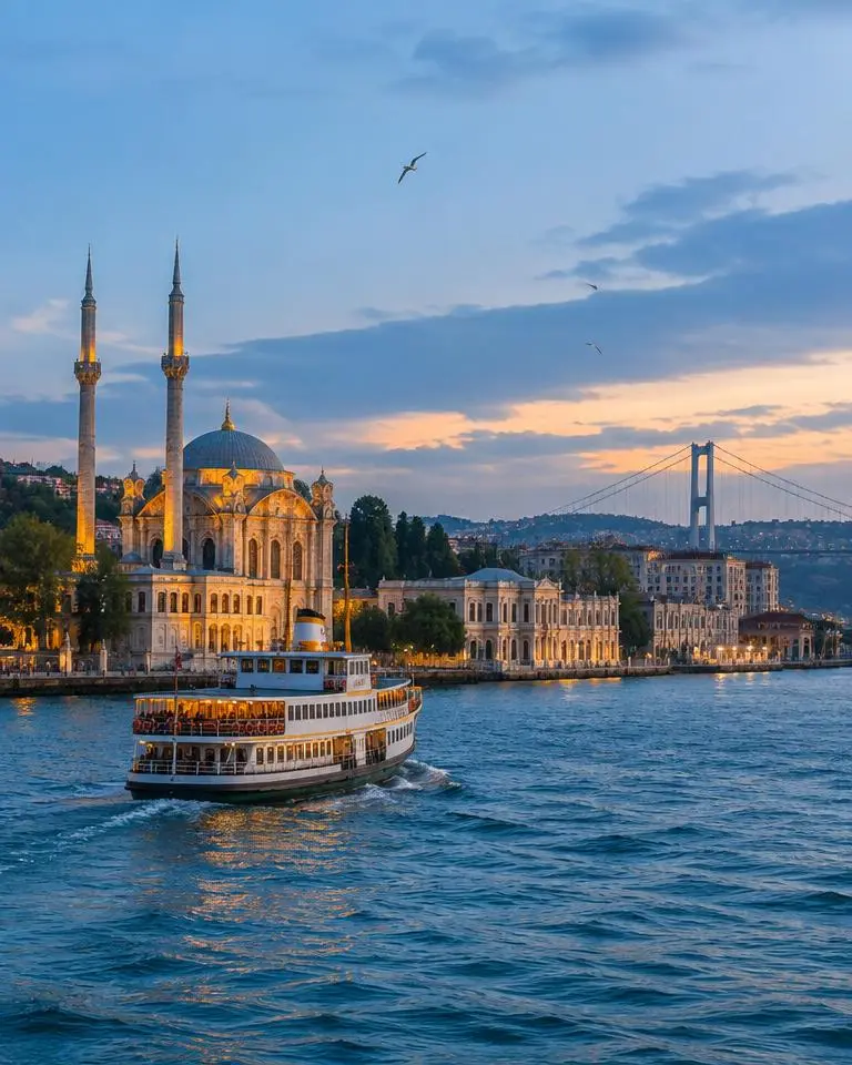 Boat and sailing travel in Istanbul, Türkiye